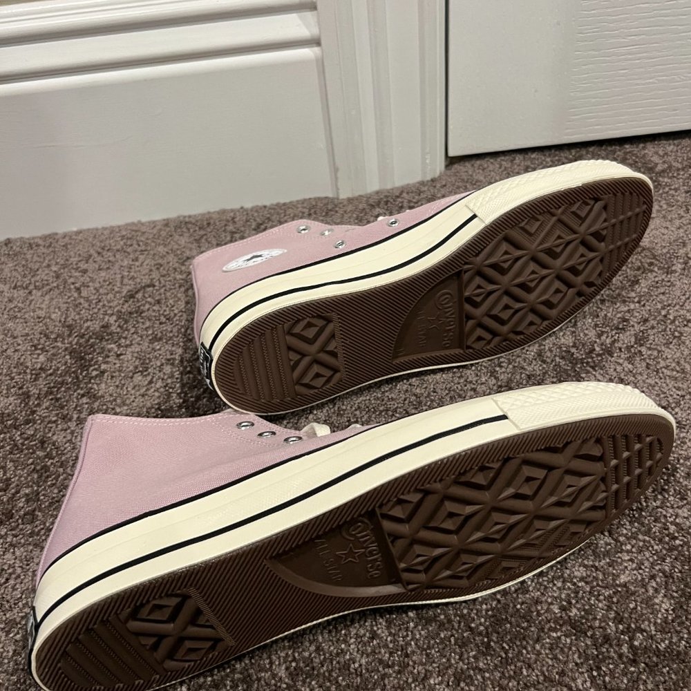 Mens lilac converse never worn size 11 - Picture 3 of 4